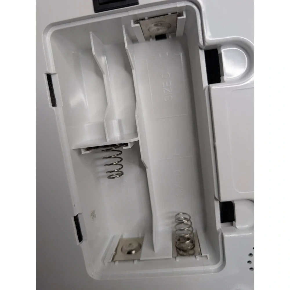 Automatic Pet Feeder for Cats Dogs Small Animals Dry Food‎ by Iseebiz